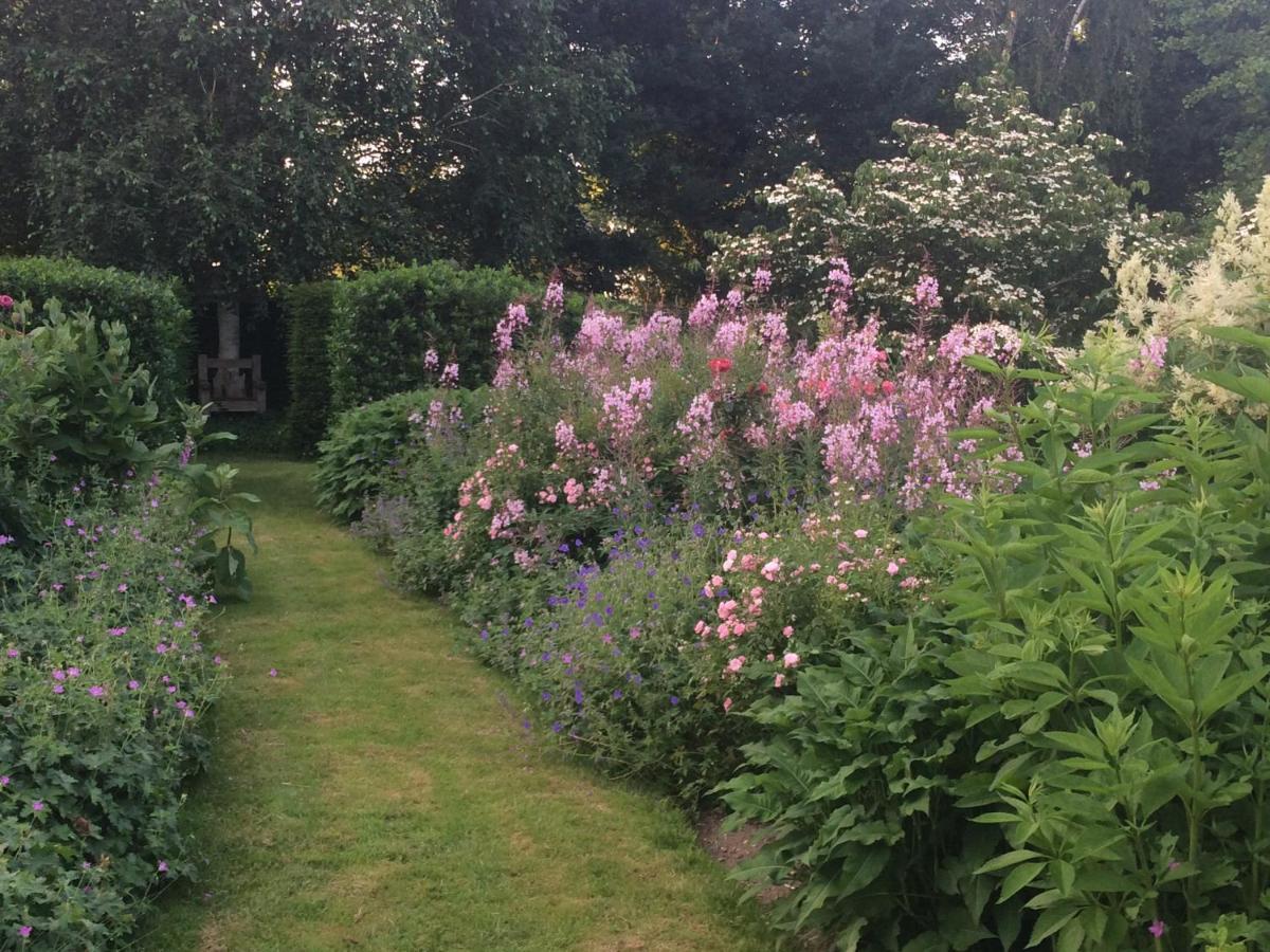 Bed and Breakfast Bed And Garden Alde Coninckshof Weurt Exterior foto